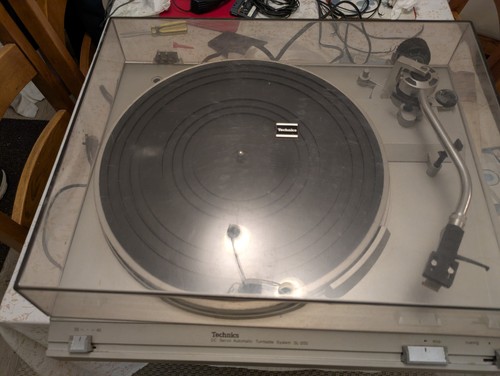 Technics 200 turntable with - technics,