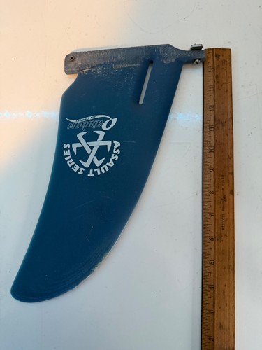 Rainbow fin company assault - fin,