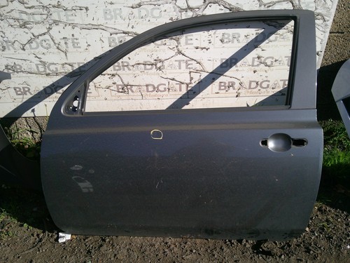 Nissan micra door - s,