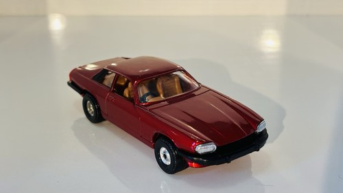 Corgi toys 319 jaguar xjs - corgi,