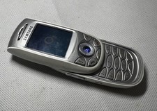 SAMSUNG SGH-E800 Silver (unlocked ) Mobile Phone