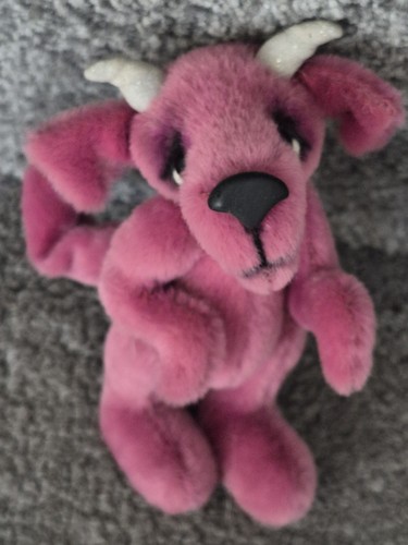 Handmade artist teddy bear - artist,