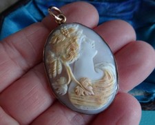 ANTIQUE VICTORIAN CAMEO