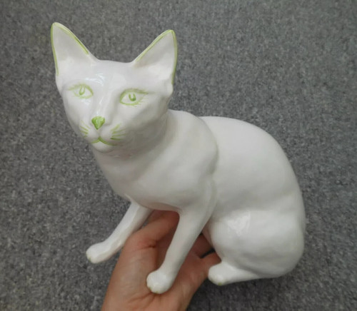 Sylvac pottery white cat with - cat,