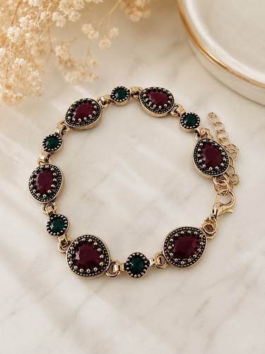 Vintage gold tone red - vintage, green