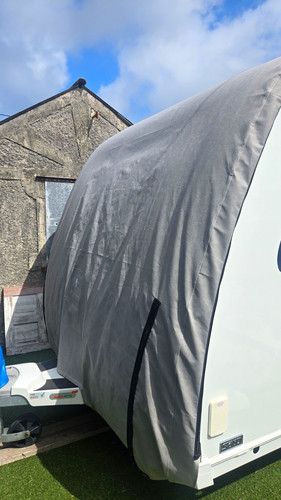 Specialised caravan full roof - full,