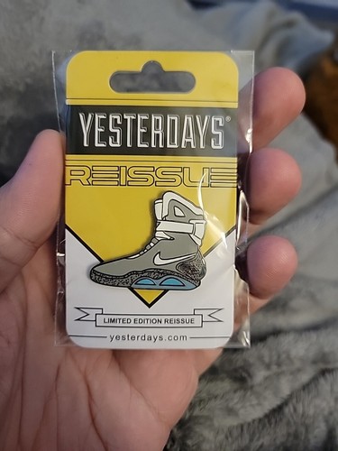 Nike air mag pin - nike, to