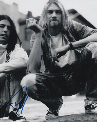 Dave grohl signed - grohl, photograph