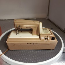 Vintage 1961 Singer SewHandy