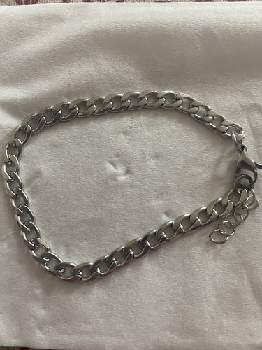 Stainless steel bracelet new - stainless,
