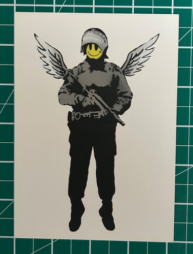 Banksy flying copper - :,