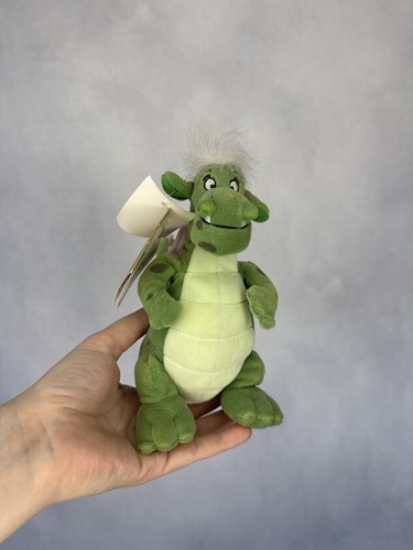 Disney store pete dragon - store,