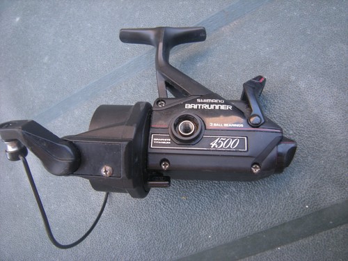 Shimano baitrunner 4500 reel - shimano,