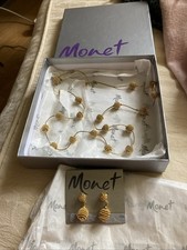 Monet Beehive Necklace and