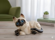 Siamese Cat Figurine with Brilliant Blue Glass Eyes – Mid-Century 