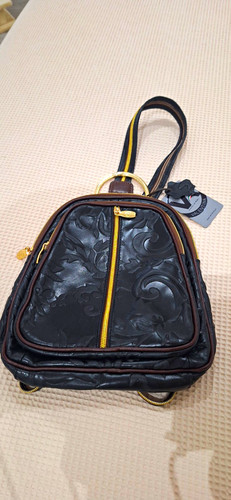 Valentina black embossed - black,