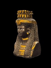 Queen Cleopatra Bust Sculpture