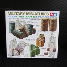 TAMIYA MM35026.MILITARY MINATURES JERRY CANS SET. 1;35.SCALE SEALED BAG
