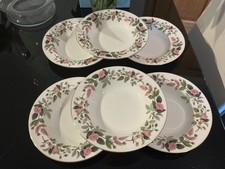 Wedgwood Hathaway Rose Rimmed