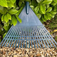 55cm Wide 22 Tooth Heavy Duty Plastic Canadian Rake Head Replacement Lawn Leaves