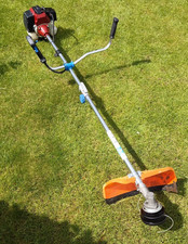 Petrol strimmer 2-stroke