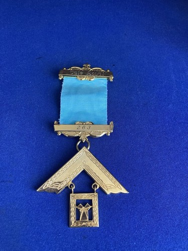 Rarer vintage 1990 - 1990's, masonic