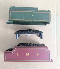 3x OO Gauge upper parts for