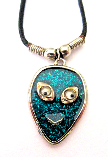 Blue alien head necklace - alien, /