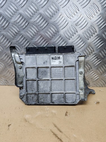 Toyota avensis ecu 89661 - ecu, 89661-05d30