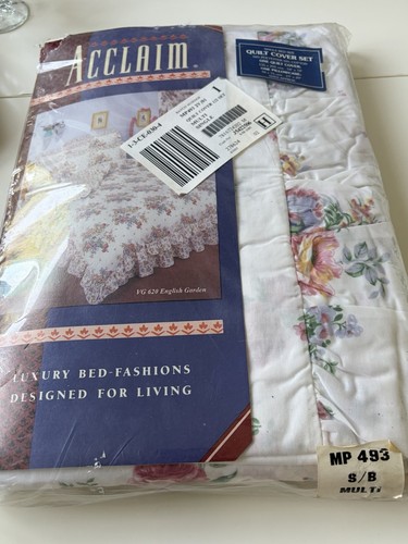 Vintage floral acclaim - floral,