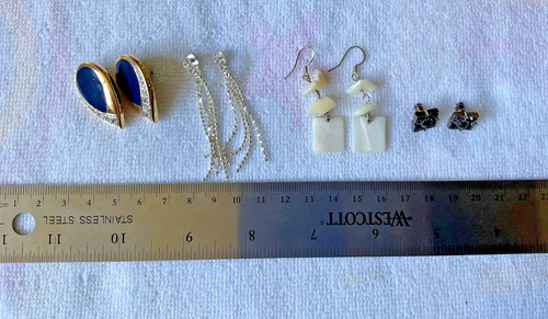 Display stock sets ear - ex, of