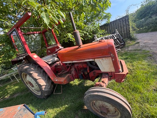 International tractor - international,