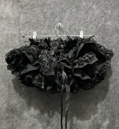 Hulakula black puff - 10”,