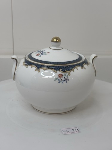 Wedgwood chartley lidded - wedgwood, sugar