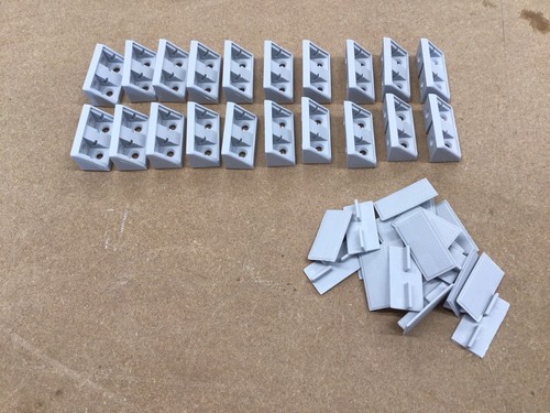Plastic corner connector - 20,