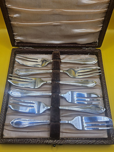 Vintage boxed set - boxed, six
