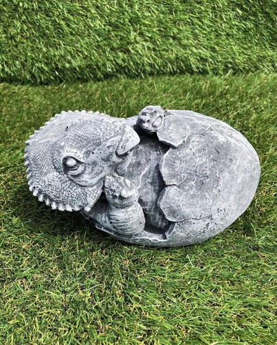 Concrete triceratops hatching - triceratops,