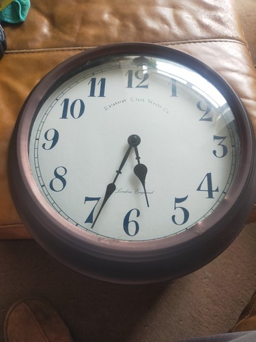 Vintage style wall clock - vintage, –