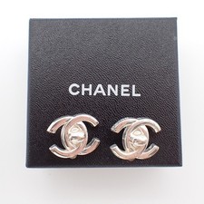 CHANEL CC Logo Earrings Clip-On 96A Silver Accessory France Vintage 76RF558