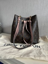 Louis Vuitton NéoNoé Pink