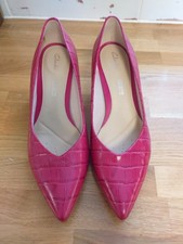 Ladies CLARKS CUSHION SOFT red