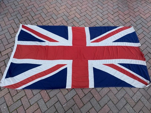 Authentic british queen - authentic,