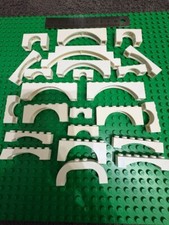 LEGO 24 x WHITE Arches -- House / Garage / Castle / Tower Battlement Turret