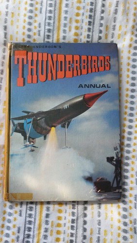Gerry anderson thunderbirds - gerry, anderson's