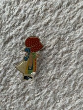 Holly Hobbie 1980s Vintage Rare Pin Badge Brooch