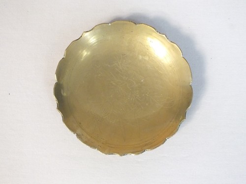 Vintage brass trinket dish - brass,