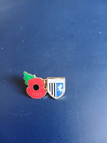 Gillingham poppy badge - gillingham,
