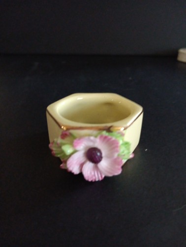 Pretty mid century napkin - pretty,
