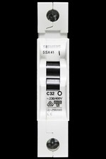 SIEMENS 32 AMP CURVE C 10kA