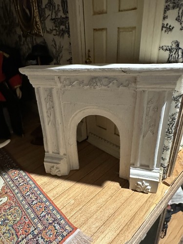 Dolls house fire - dolls, /
